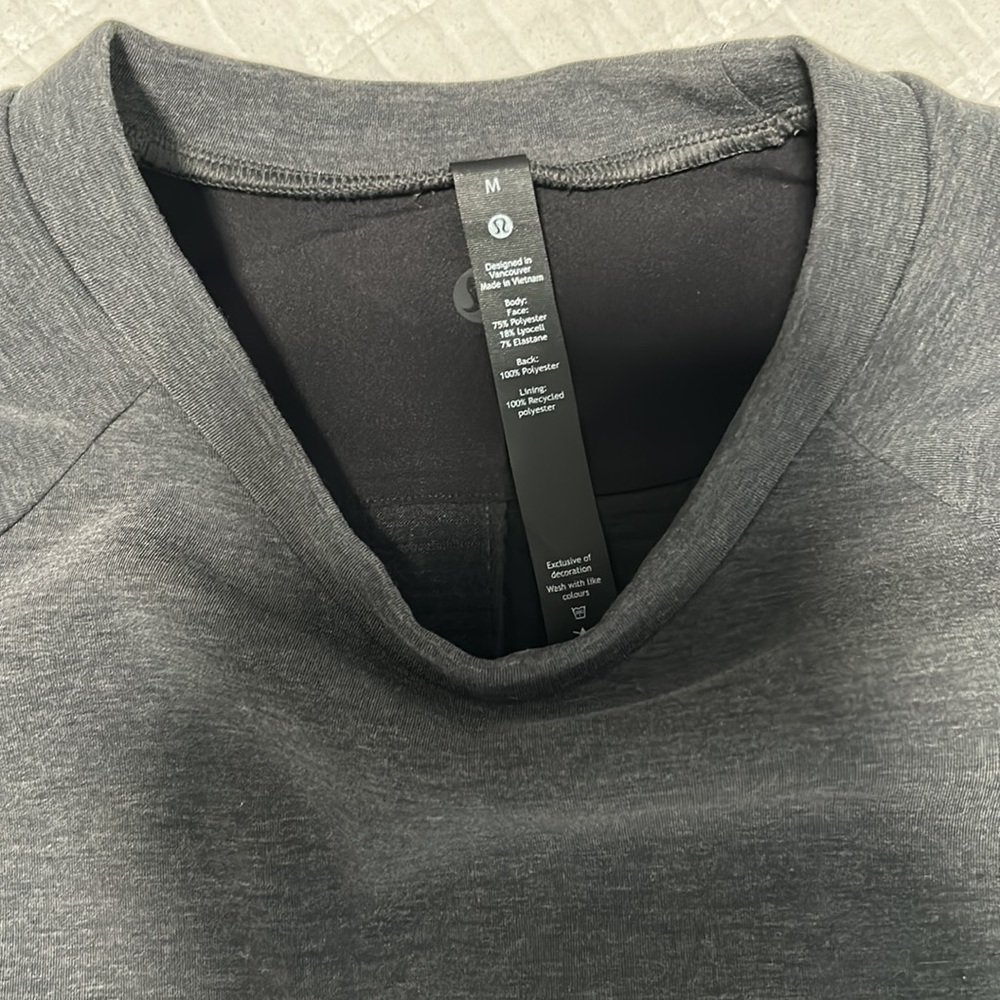 NWOT Lululemon Crewneck Sweater - Picture 3 of 5